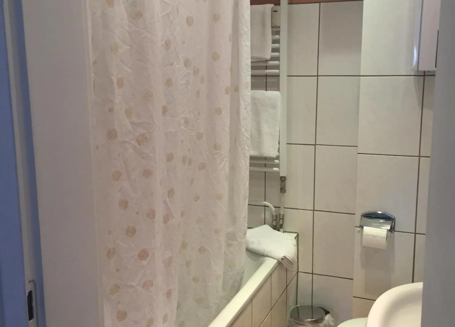 Barcelona Bed & Breakfast Düsseldorf Hotel