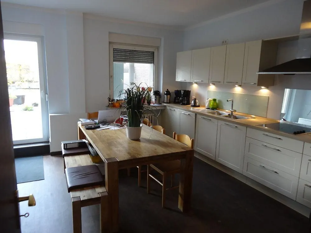 Barcelona Bed & Breakfast Düsseldorf 2*,