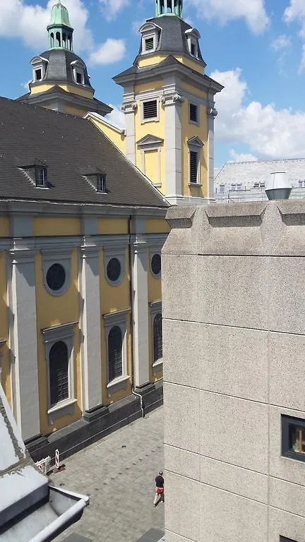 ** Hotel Barcelona Bed&Breakfast Düsseldorf Alemania