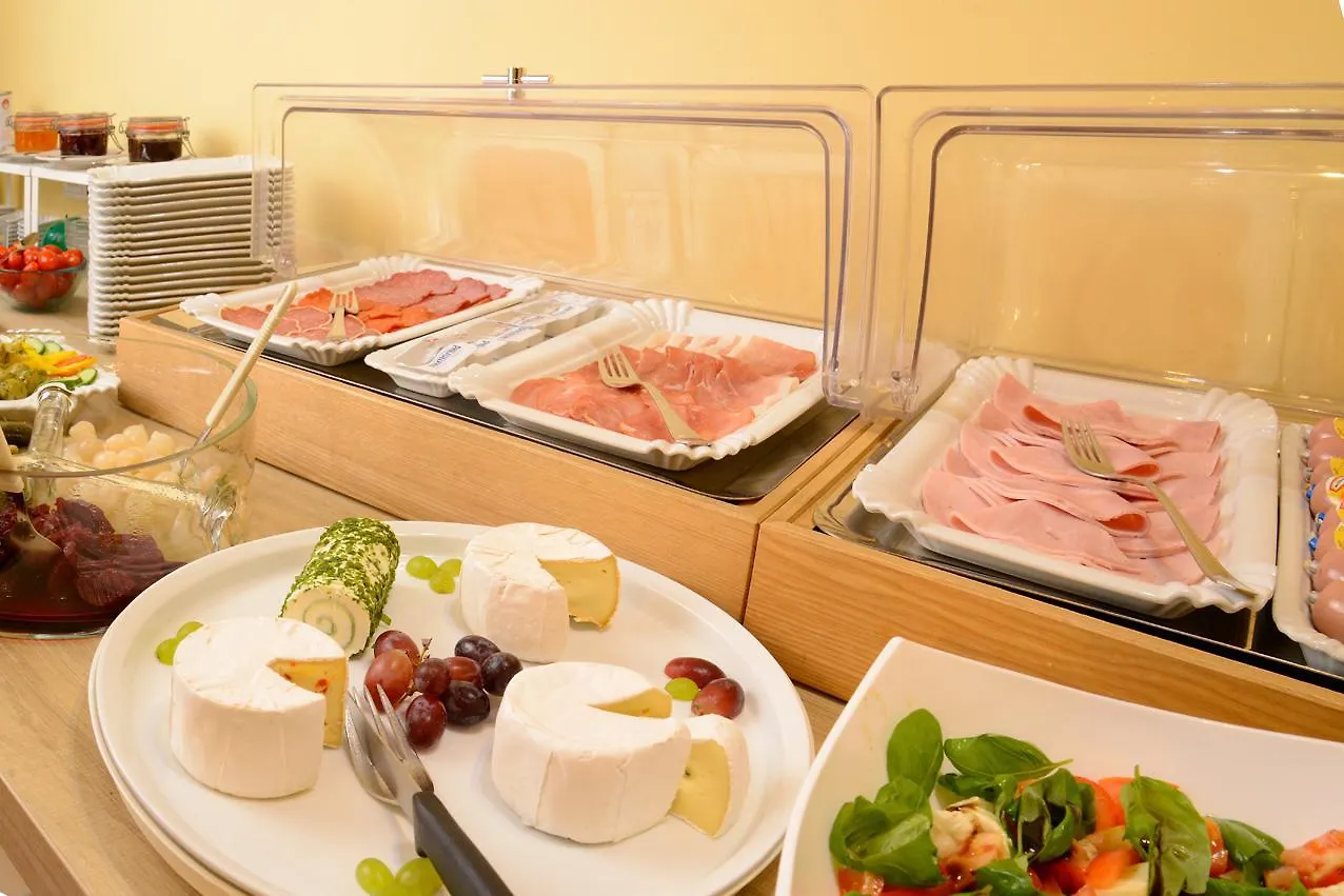 דיסלדורף Barcelona Bed & Breakfast מלון